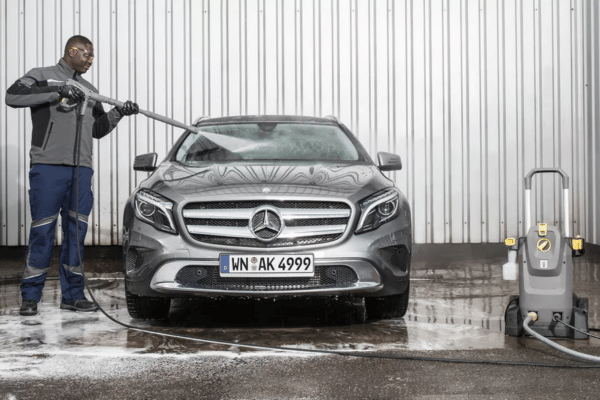 Perbedaan Carwash Biasa dan Detailing yang Wajib Anda Ketahui_